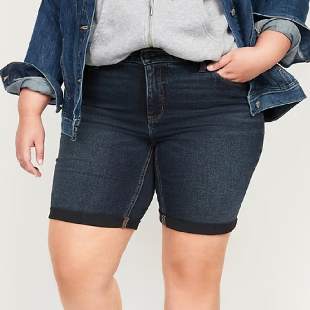 🔥 Old Navy | Mid-Rise Secret-Smooth Pockets Bermuda Jean Shorts 18P NWT